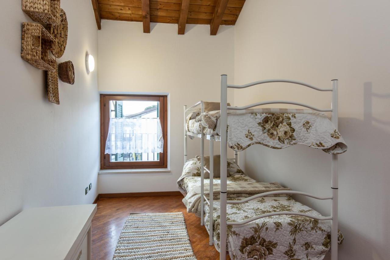 Blu Bed Lejlighed Castelnuovo del Garda Eksteriør billede